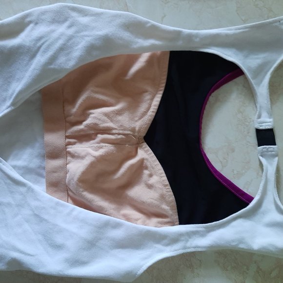 Omberry  White Tank Top Yogawear Open Back Small - Picture 5 of 9